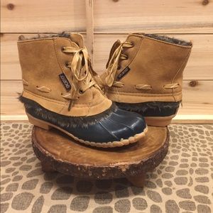 NWOT Sporto Duck Boot